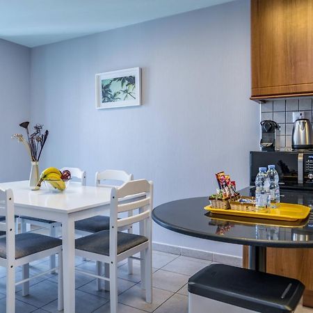 Yanjoon Holiday Homes - Princess Tower Apartments Dubai Eksteriør billede