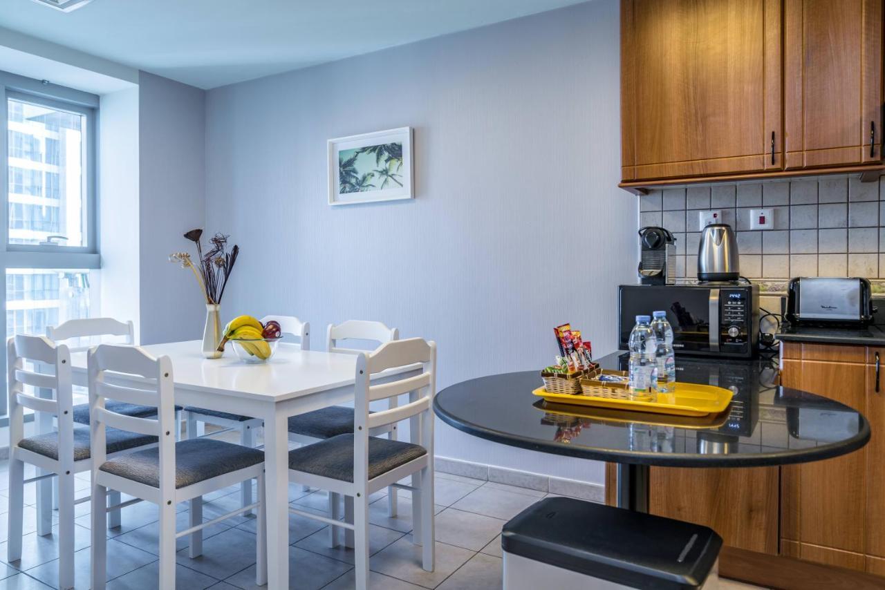 Yanjoon Holiday Homes - Princess Tower Apartments Dubai Eksteriør billede