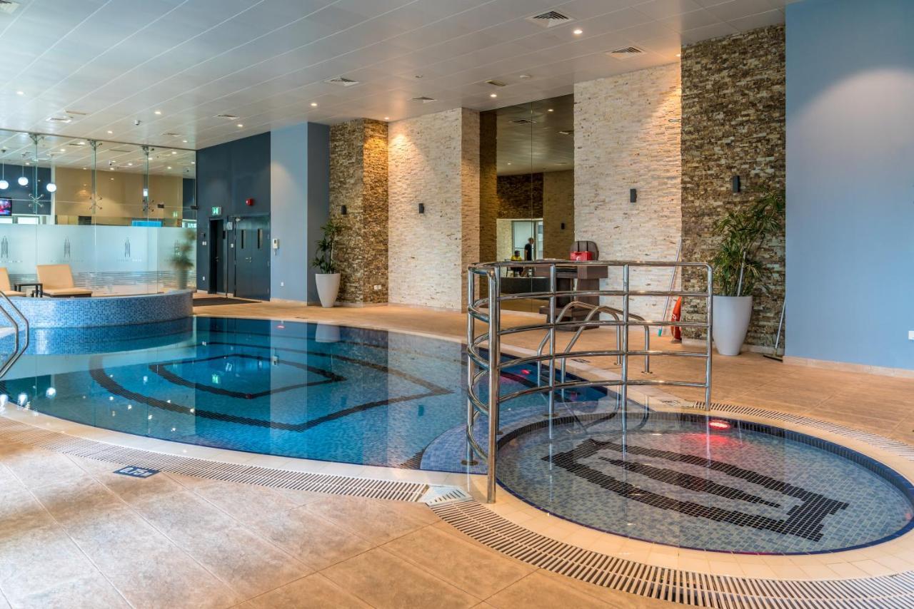 Yanjoon Holiday Homes - Princess Tower Apartments Dubai Eksteriør billede